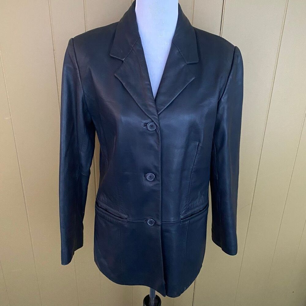 Preston & York women M 3 button black leather jacket w/pink satin lining